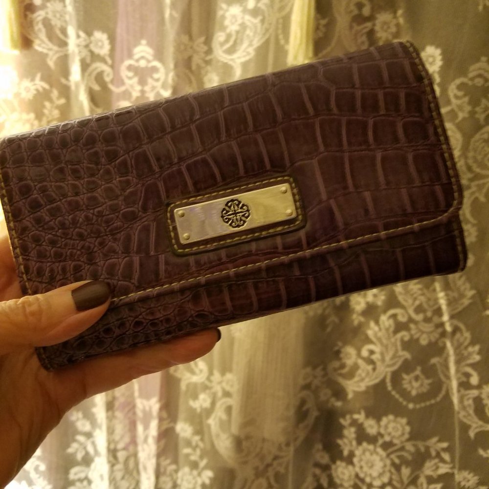 GORGEOUS PURPLE REPTILE EMBOSSED WALLET W/ CHECK BOOK HOLDER & CREDIT CARD SLOTS